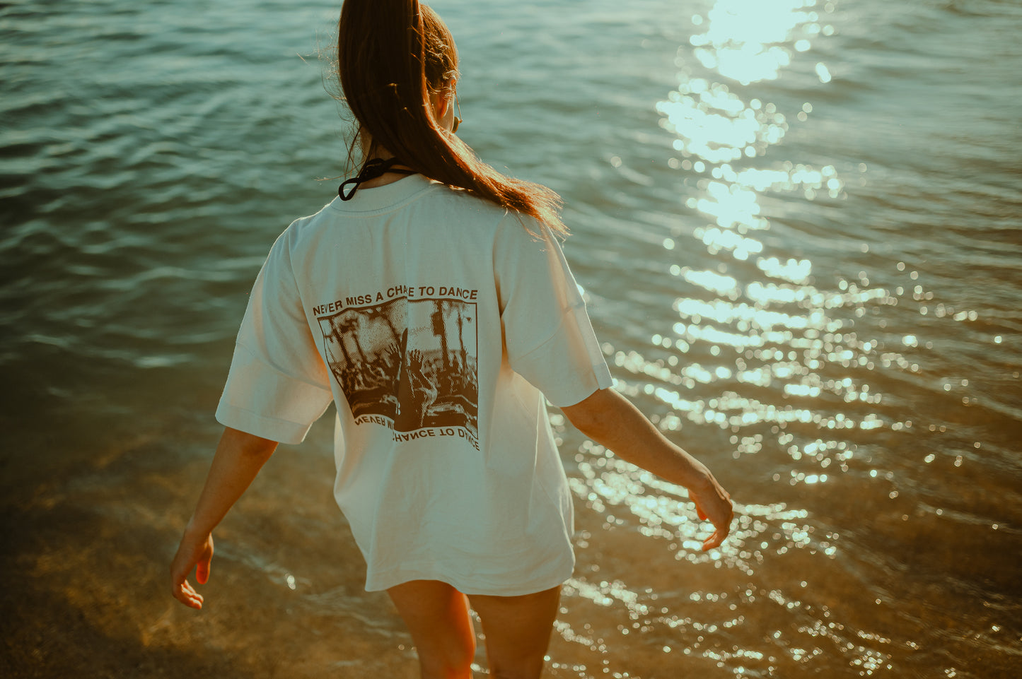 Summer Dj Set On Natural Raw Top