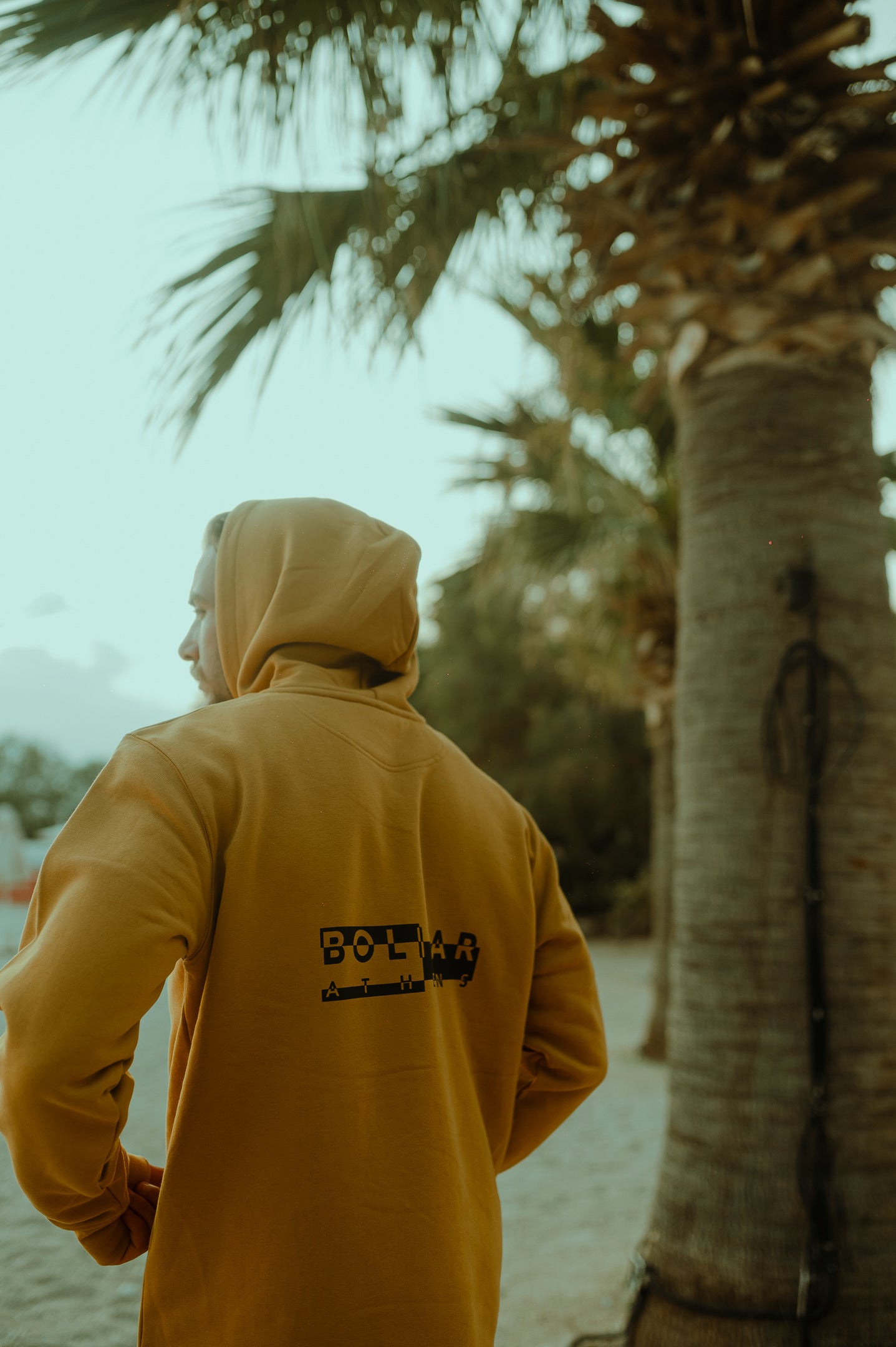 Hoodie In ochra